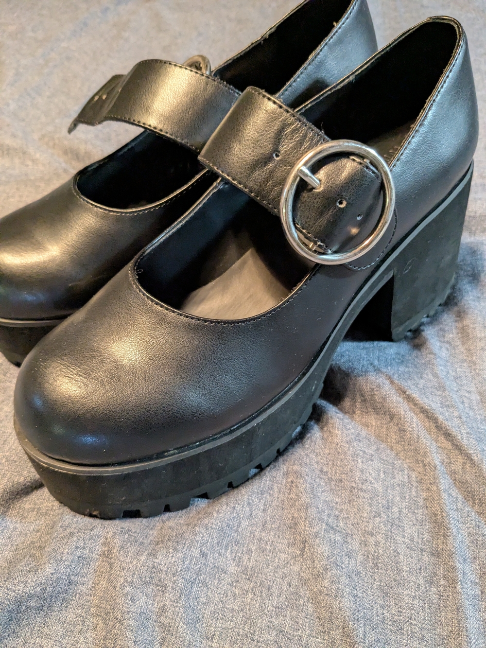 Current Mood Black Mary Jane Platform Pumps with Silver Buckle. Women Size 6.